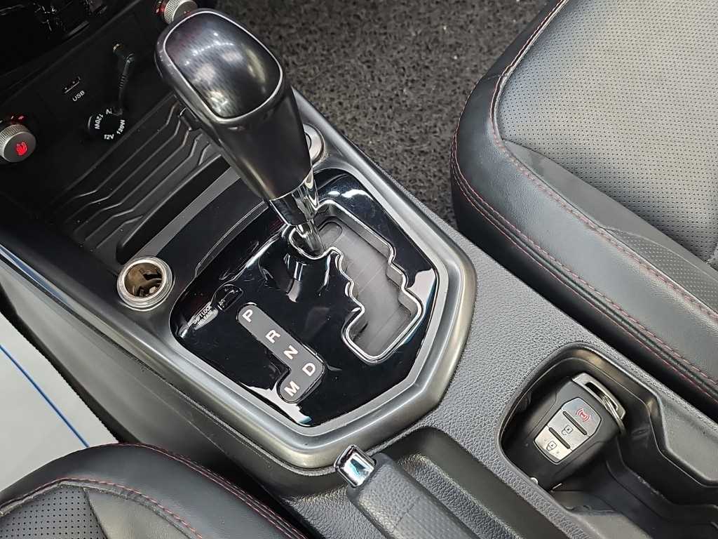 Ssangyong Tivoli - Vista 8