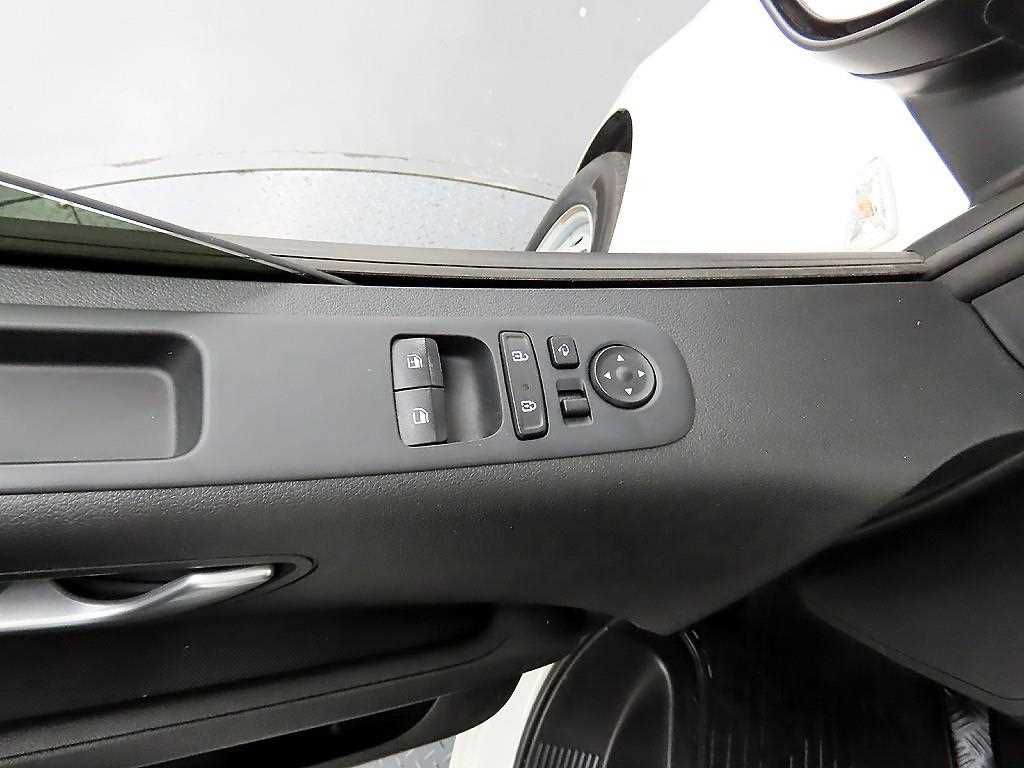 HYUNDAI Staria - Vista 11