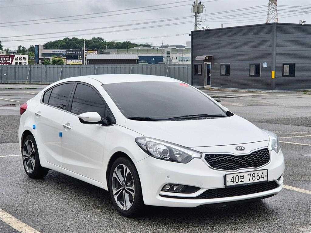 KIA K3 - Vista 3