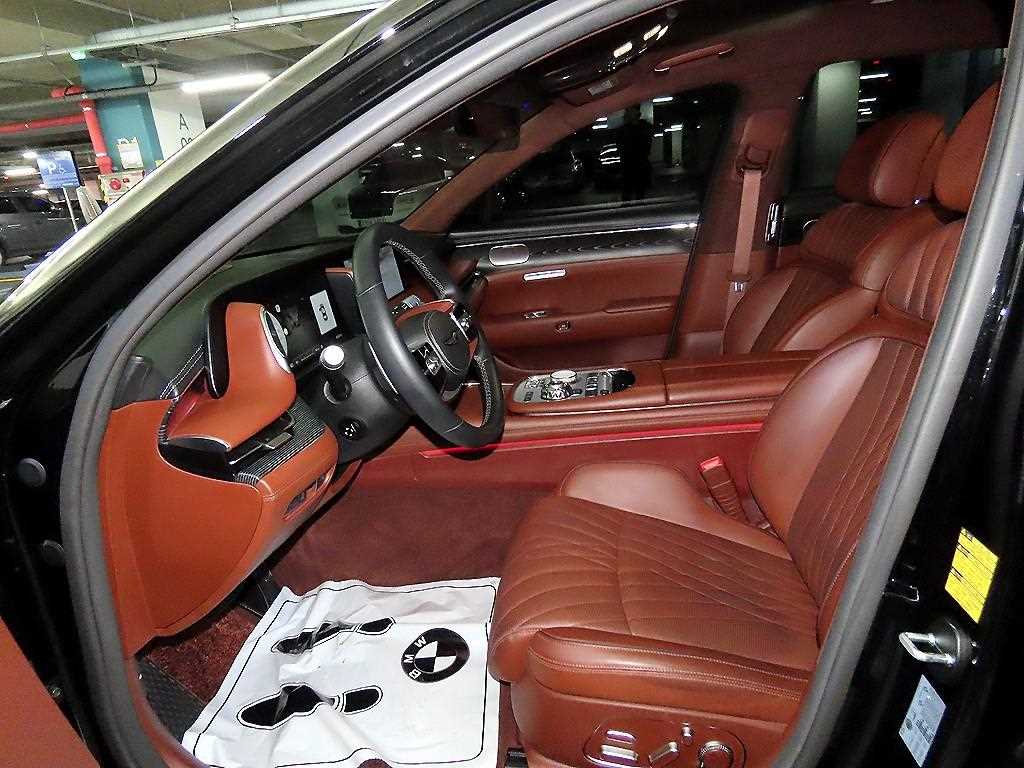 Genesis G90 - Vista 6