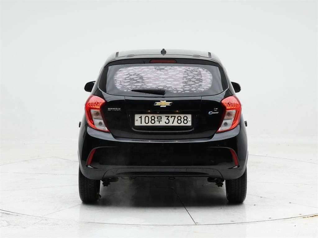 Chevrolet Spark - Vista 5