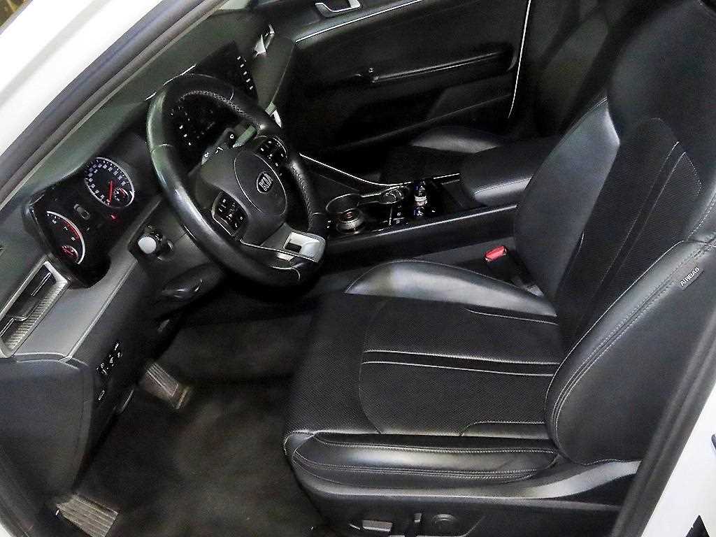 KIA K5 - Vista 6