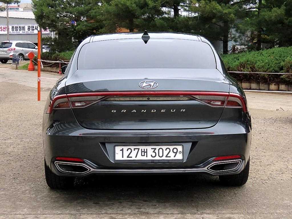 HYUNDAI Grandeur - Vista 4