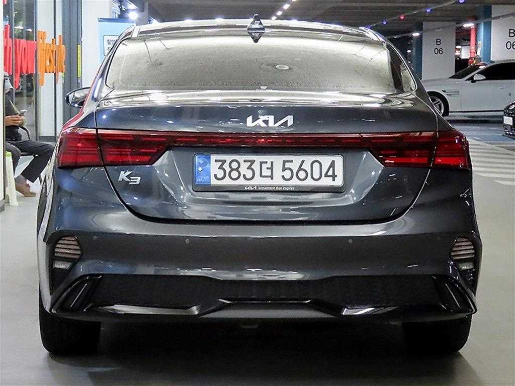 KIA K3 - Vista 5