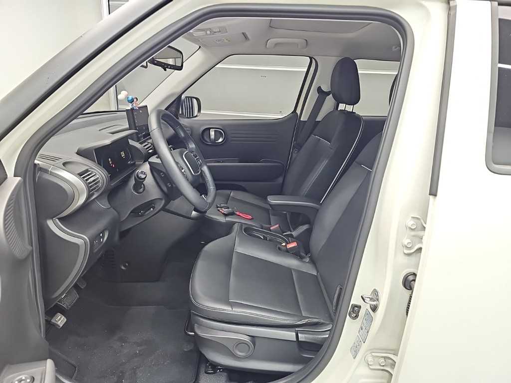 HYUNDAI Casper - Vista 11