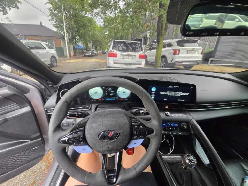 HYUNDAI Avante - Vista 7