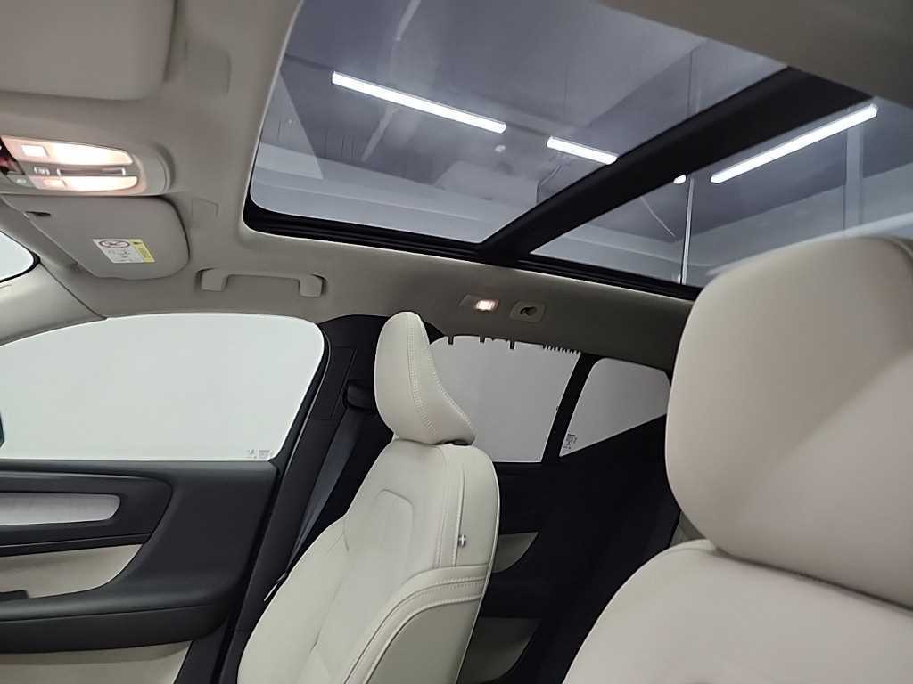 Volvo XC40 2023 Azul - Importación desde Corea - HF Imports Iquique - Foto 14