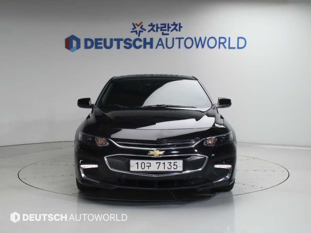 Chevrolet Malibu - Vista 3