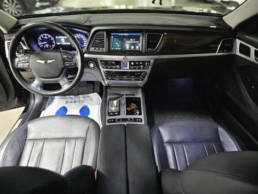 Genesis G80 - Vista 5