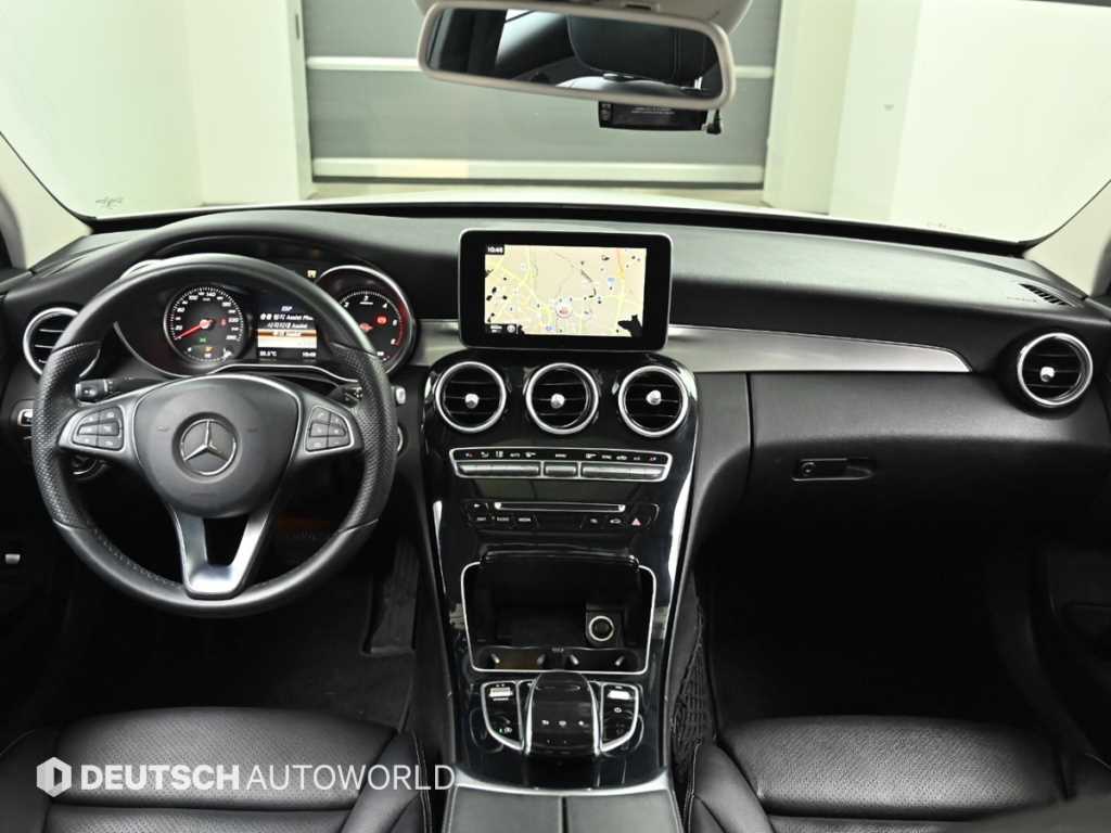 Mercedes Benz C Class - Vista 8