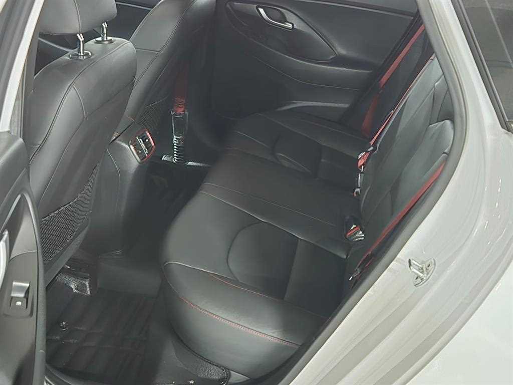 HYUNDAI i30 2018 Blanco - Importación desde Corea - HF Imports Iquique - Foto 14