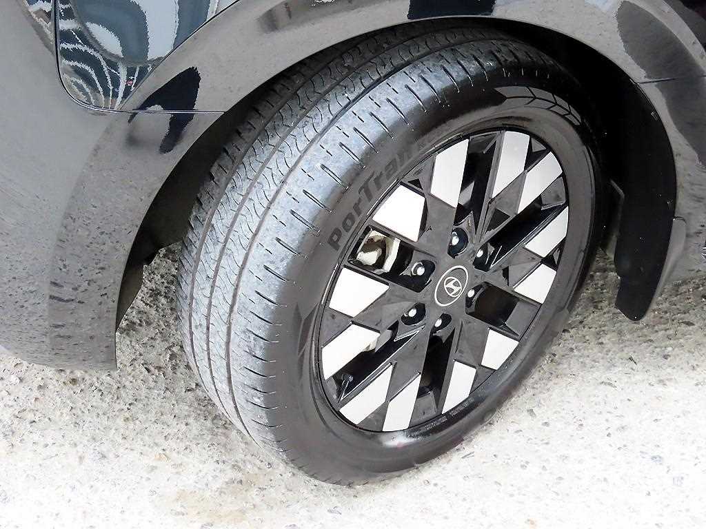HYUNDAI Staria 2025 Negro - Importación desde Corea - HF Imports Iquique - Foto 20