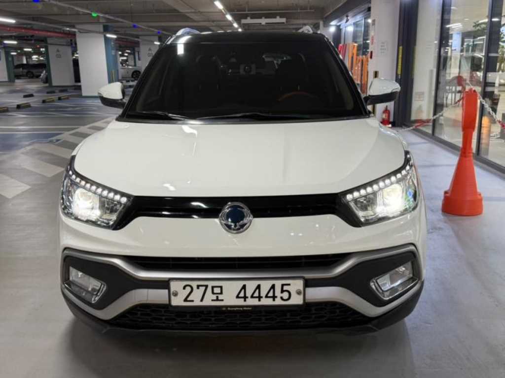 Ssangyong Tivoli 2017 - Importación desde Corea - HF Imports Iquique - Foto 1