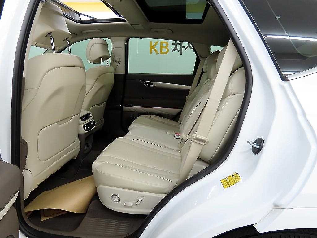 Genesis GV80 - Vista 6