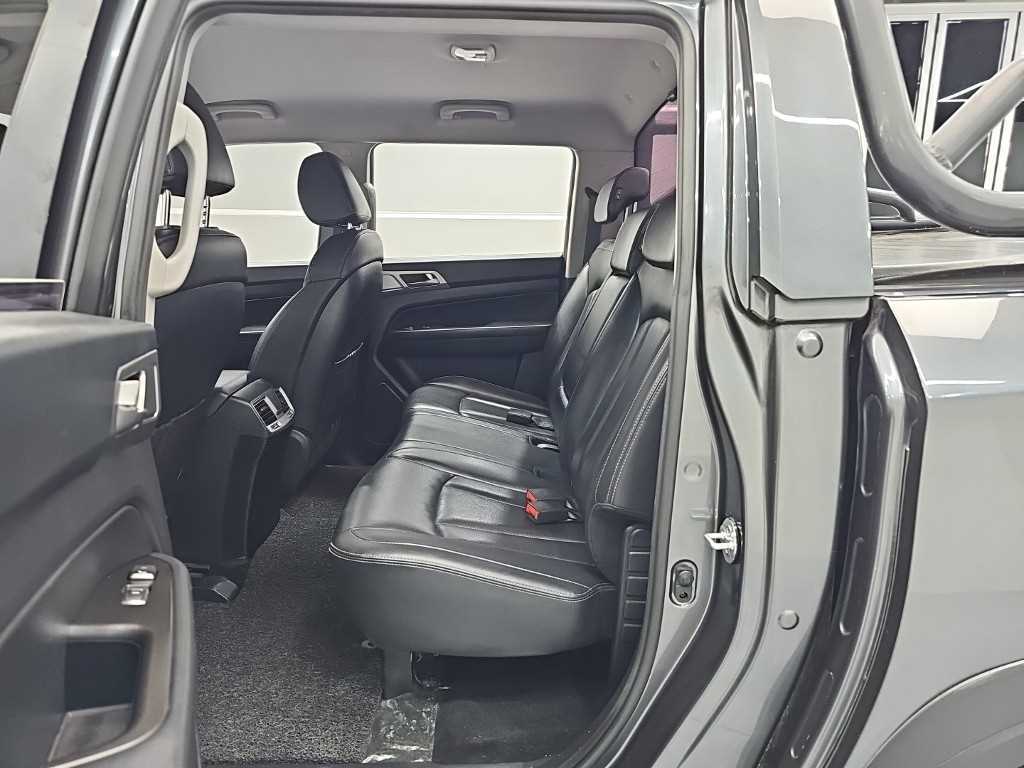 Ssangyong Rexton - Vista 12