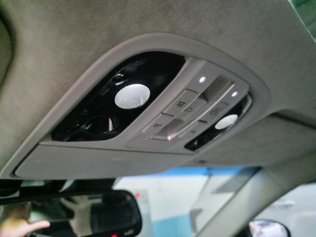 KIA K7 - Vista 9