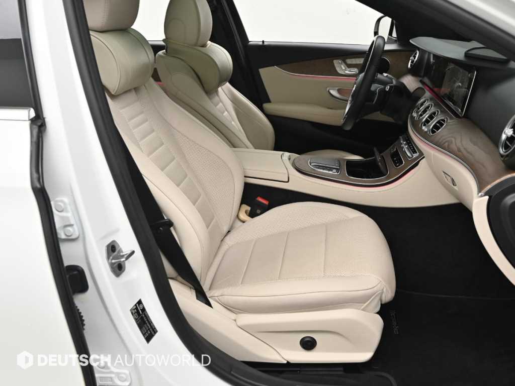 Mercedes Benz E class - Vista 10