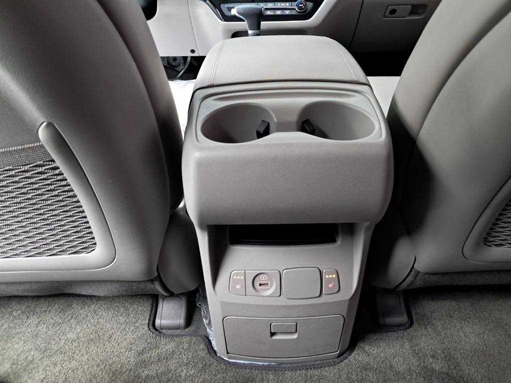 KIA Carnival 2020 Gris - Importación desde Corea - HF Imports Iquique - Foto 16