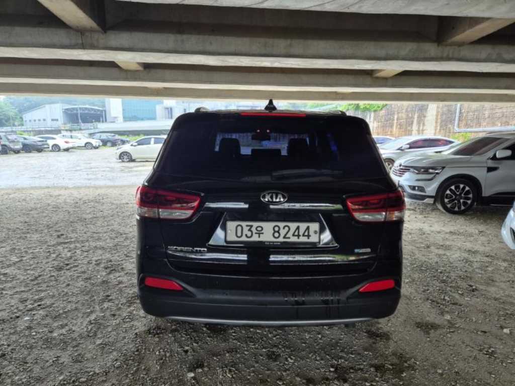 KIA Sorento - Vista 5