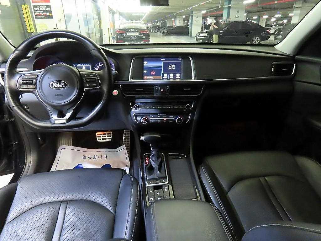 KIA K5 - Vista 10
