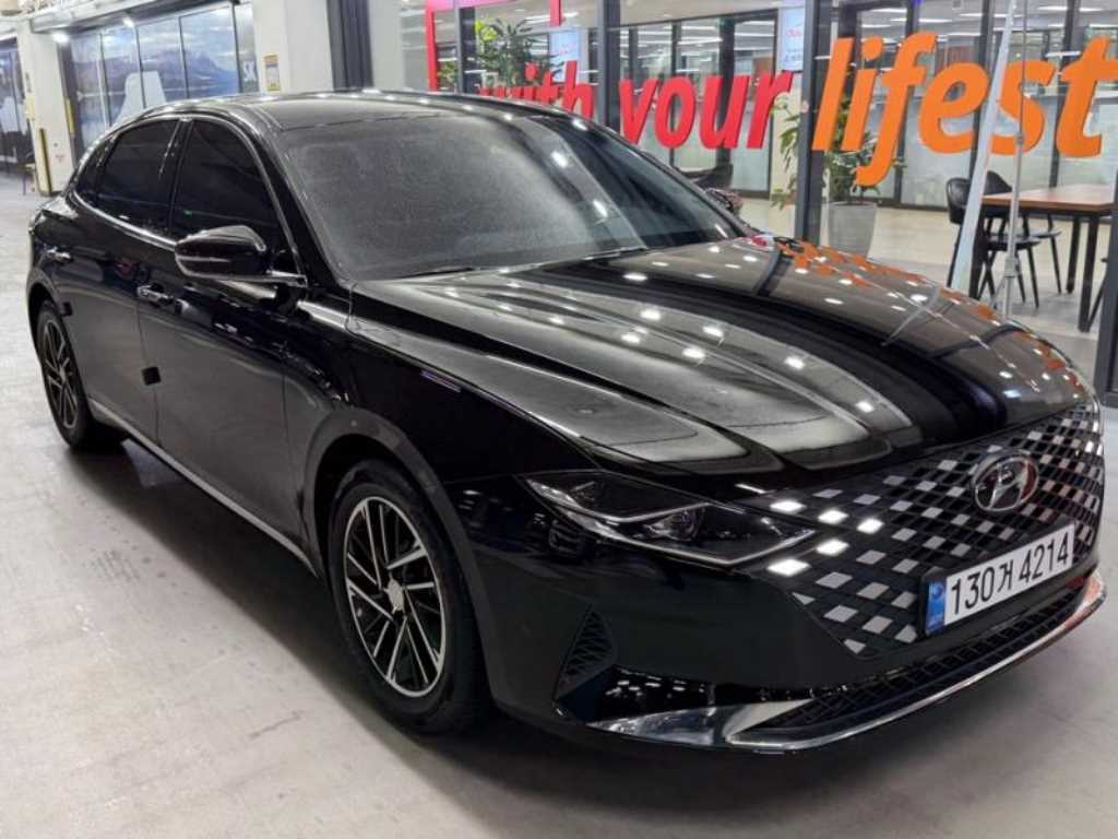 HYUNDAI Grandeur - Vista 2