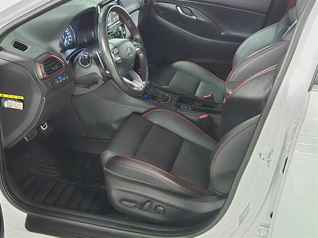 HYUNDAI i30 2018 Blanco - Importación desde Corea - HF Imports Iquique - Foto 13