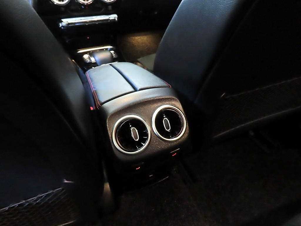Mercedes Benz CLA Class - Vista 6