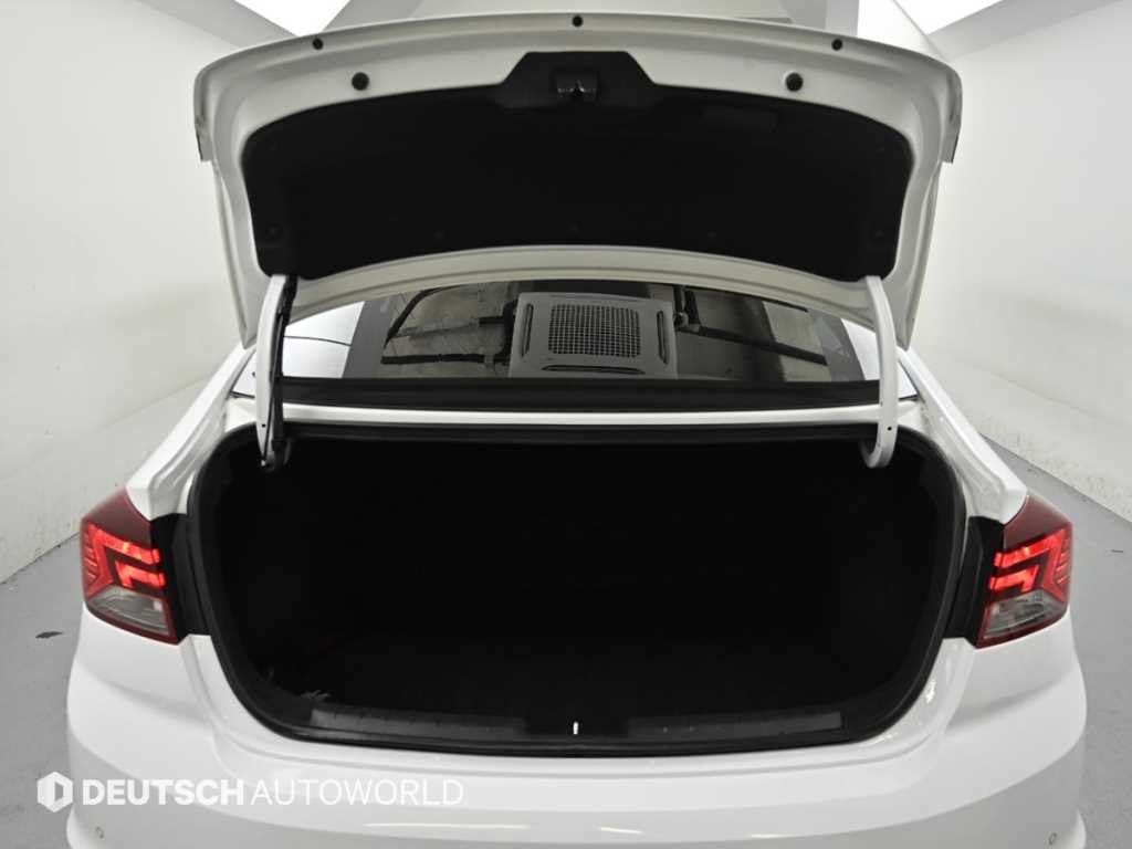 HYUNDAI Avante 2020 Blanco - Importación desde Corea - HF Imports Iquique - Foto 19