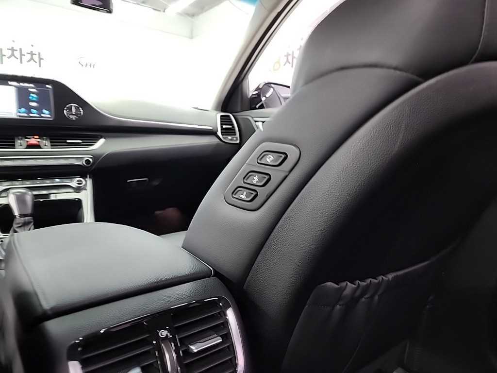 HYUNDAI Grandeur 2019 Negro - Importación desde Corea - HF Imports Iquique - Foto 13