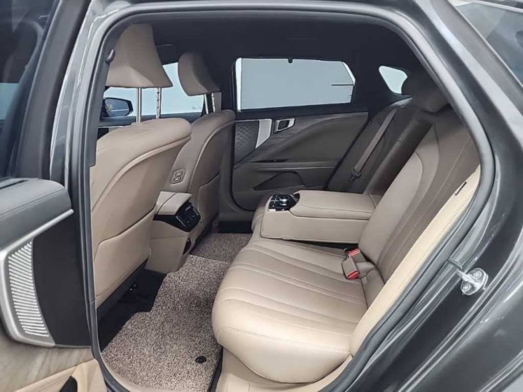 KIA K8 - Vista 12