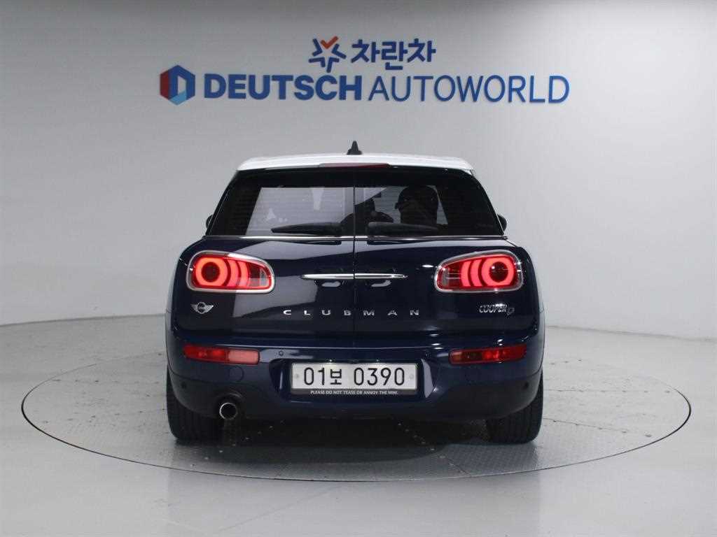 Mini Clubman - Vista 4