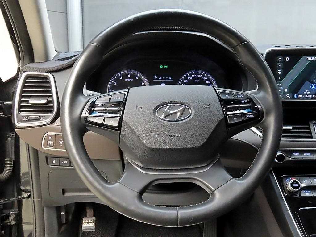 HYUNDAI Grandeur - Vista 9