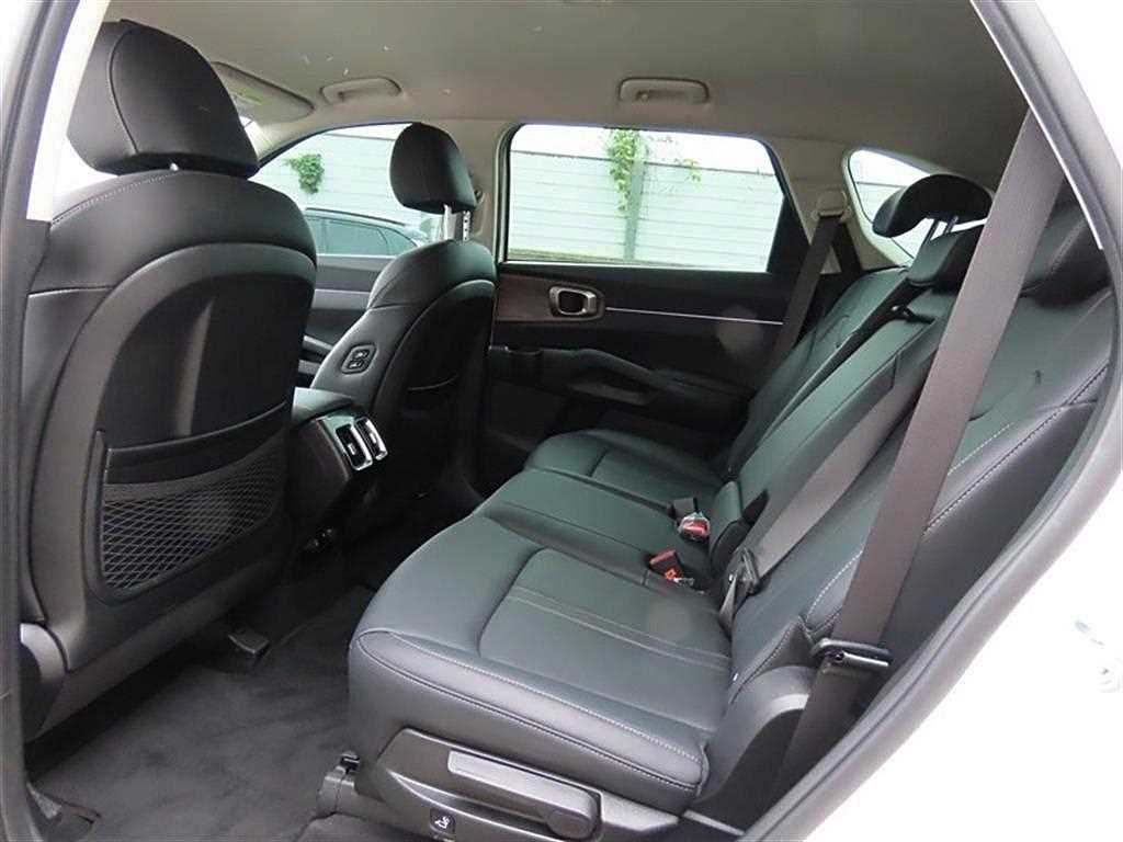 KIA Sorento - Vista 9