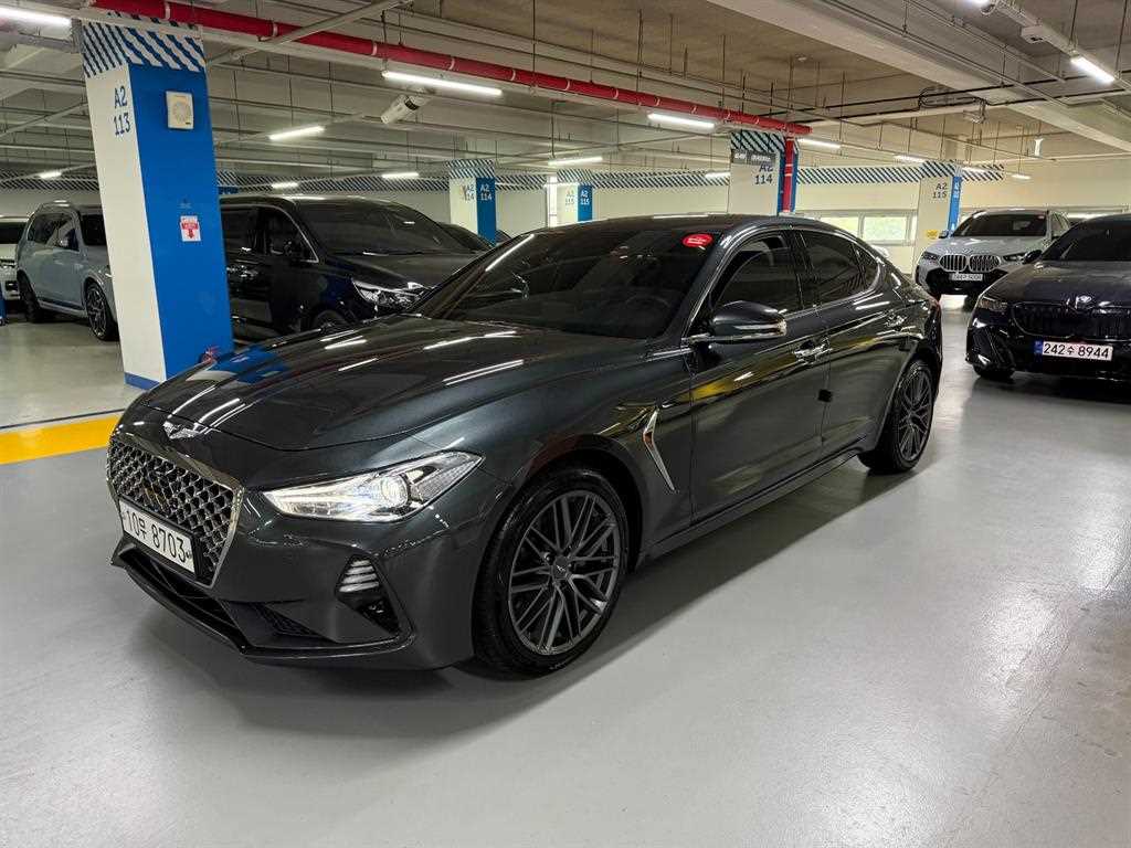Genesis G70 - Vista 3