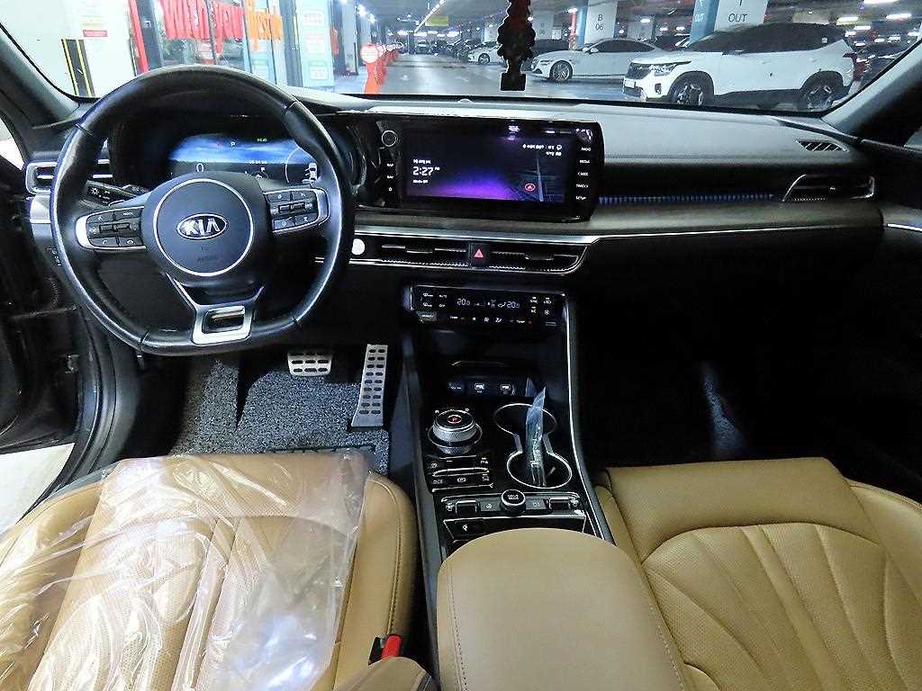 KIA K5 - Vista 10