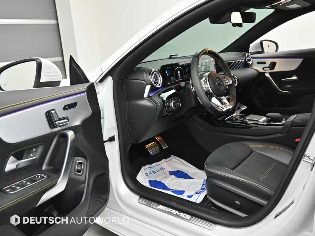 Mercedes Benz CLA Class - Vista 11