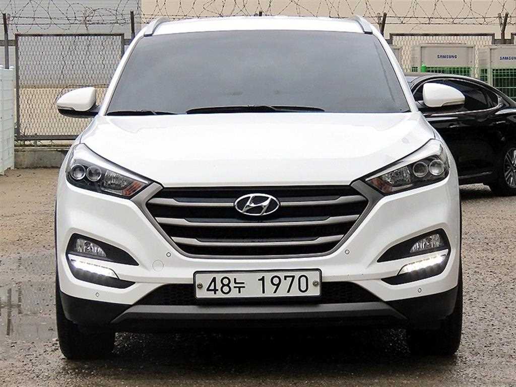 HYUNDAI Tucson 2016 Blanco - Importación desde Corea - HF Imports Iquique - Foto 1