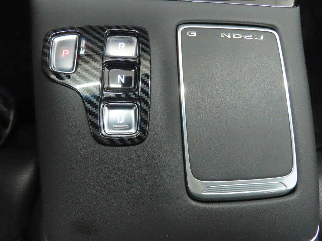 HYUNDAI Grandeur - Vista 12