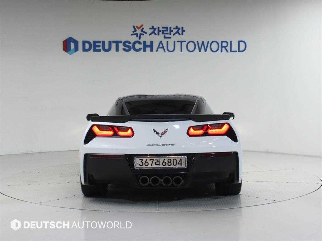 Chevrolet Corvette - Vista 4
