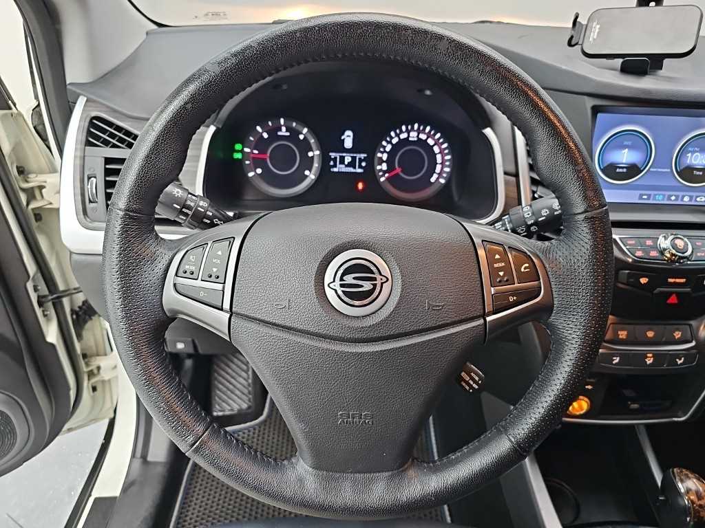 Ssangyong Korando - Vista 9