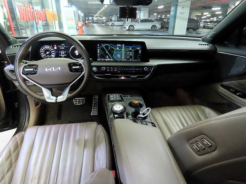 KIA K8 - Vista 10