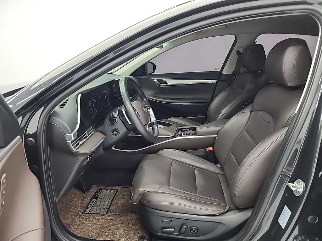 HYUNDAI Grandeur - Vista 11