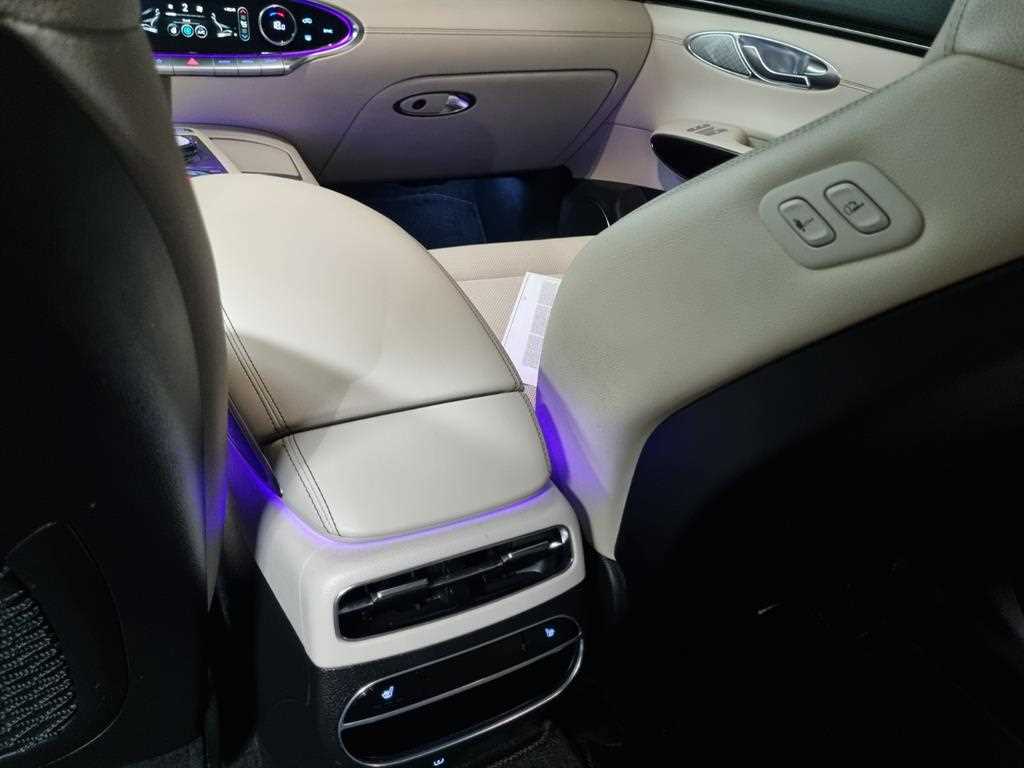 Genesis GV70 2021 Negro - Importación desde Corea - HF Imports Iquique - Foto 17