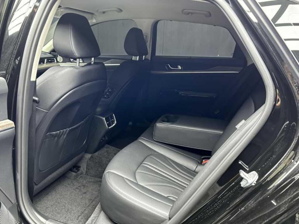 KIA K5 - Vista 6