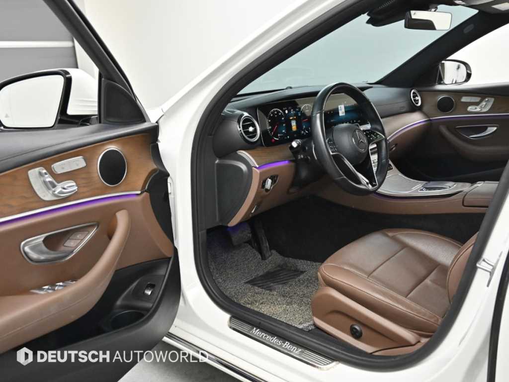 Mercedes Benz E class - Vista 11