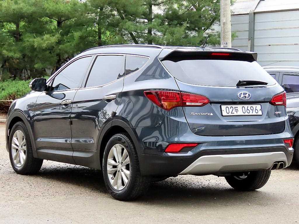 HYUNDAI Santa Fe - Vista 3