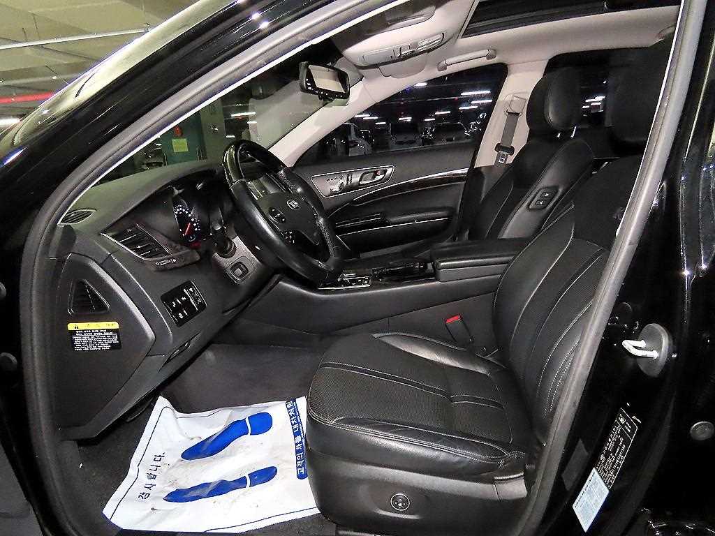 KIA K9 - Vista 6
