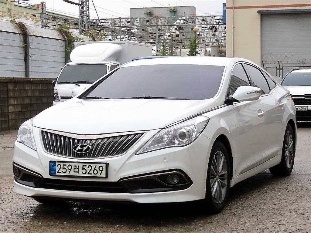 HYUNDAI Grandeur - Vista 2