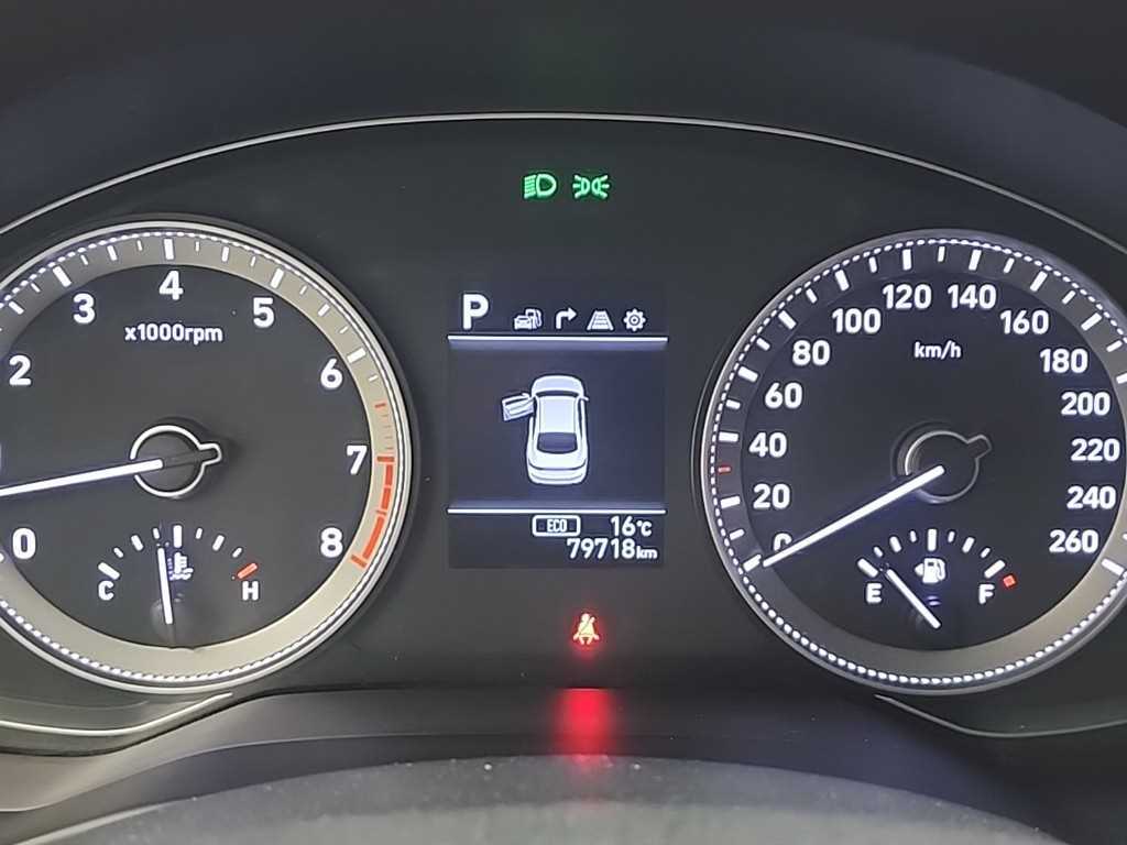 HYUNDAI Grandeur - Vista 6