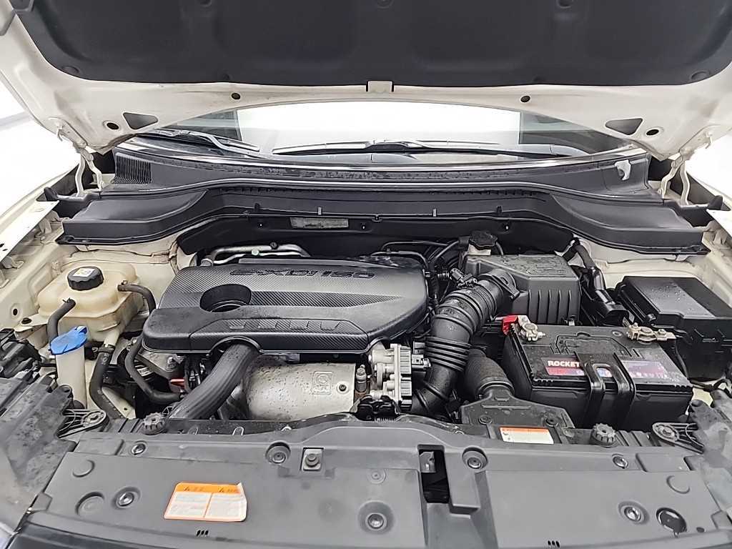 Ssangyong Tivoli - Vista 5